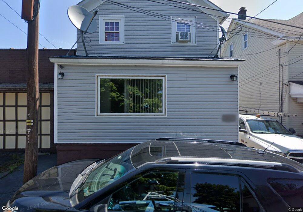 611 N Sherman Ct, Hazleton, PA 18201 - photo 1