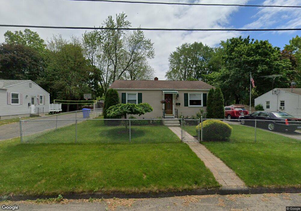 9 Leland Dr, Springfield, MA 01109 - photo 1