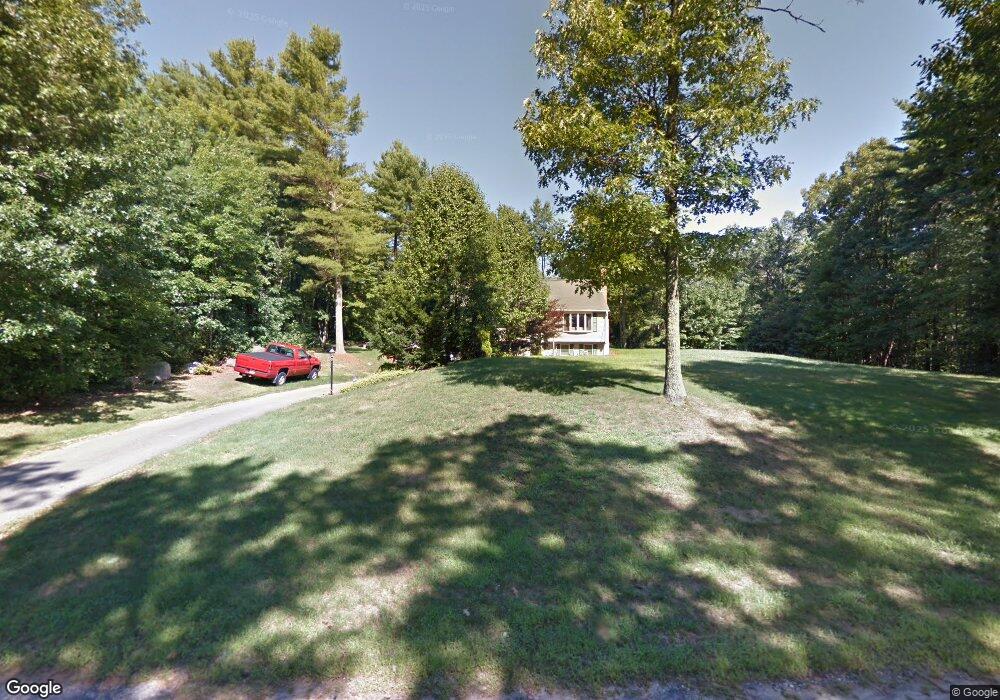 11 Mohawk Dr, Hubbardston, MA 01452 - photo 1