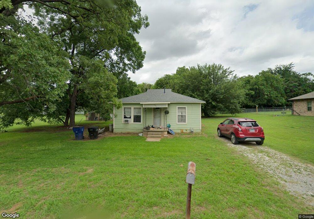 927 Chase St, Denison, TX 75020 - photo 1
