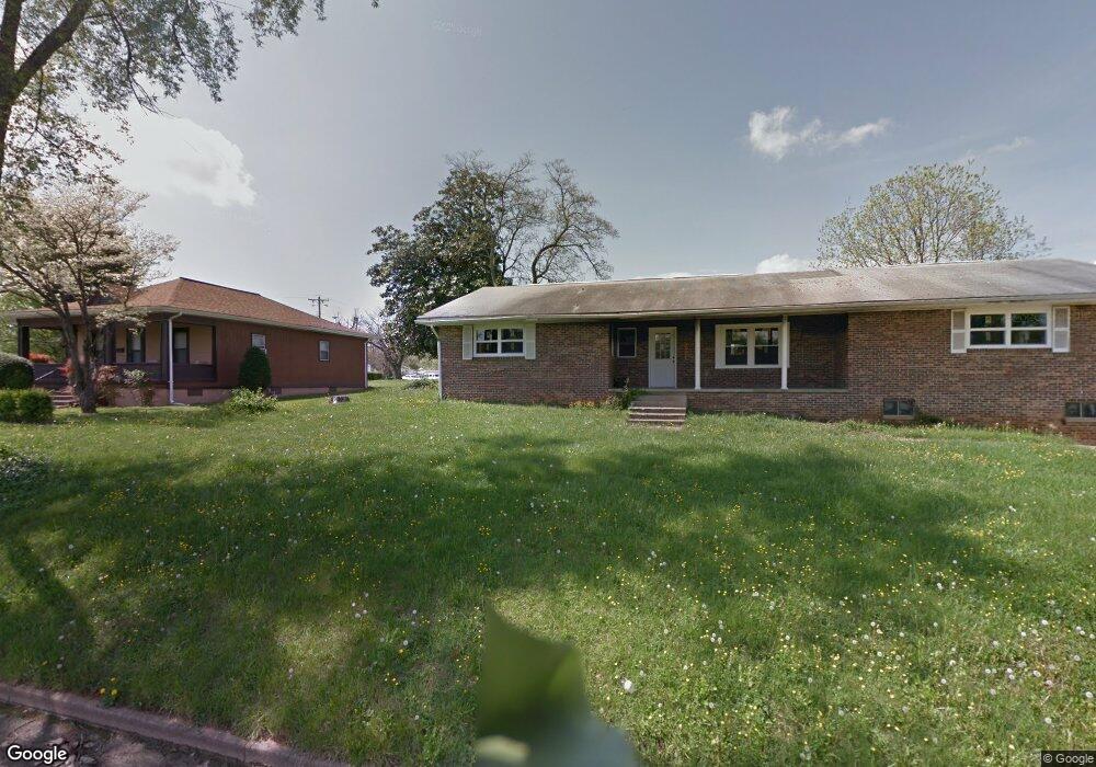 1503 E Myrtle Ave, Johnson City, TN 37601 - photo 1