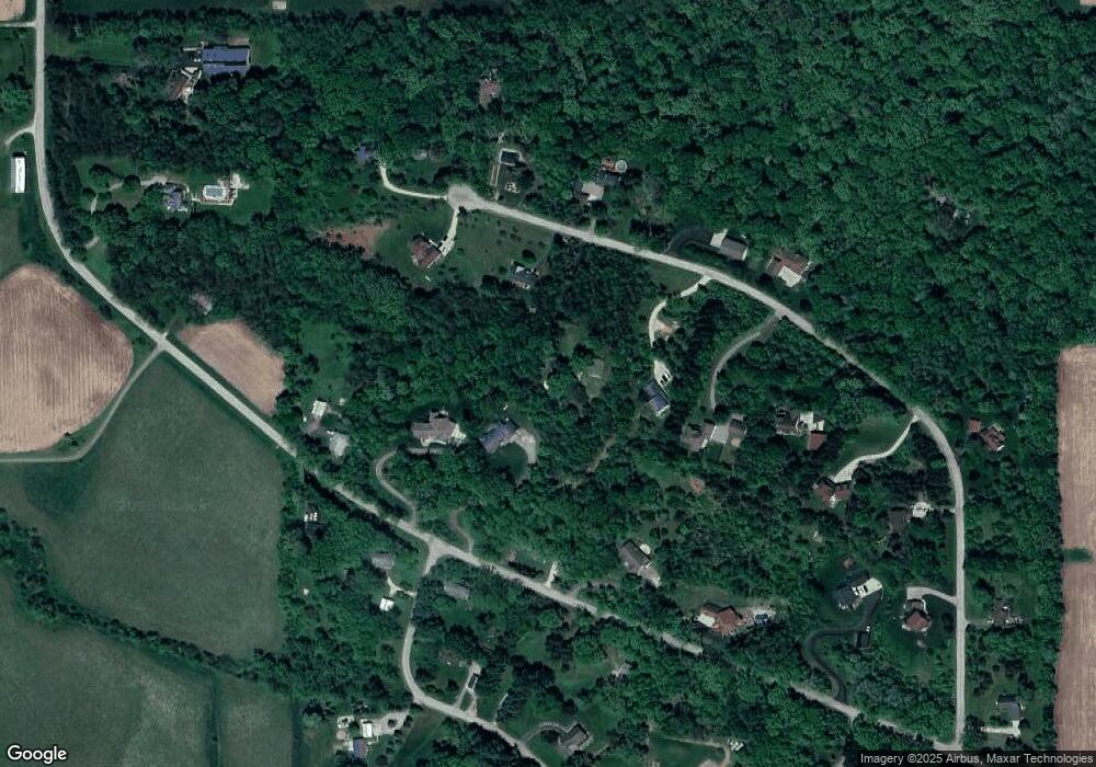 559 Echo Valley Rd, Brooklyn, WI 53521 - photo 1