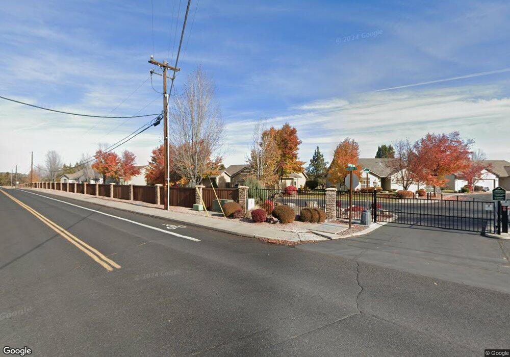 2024 NW 18th St, Redmond, OR 97756 - photo 1