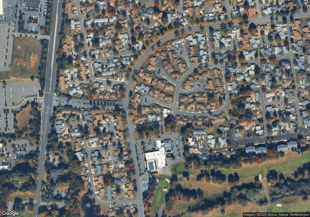 4B Aspen Pz, Monroe, NJ 08831 - photo 1