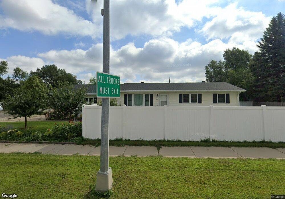 905 S Columbia Rd, Grand Forks, ND 58201 - photo 1