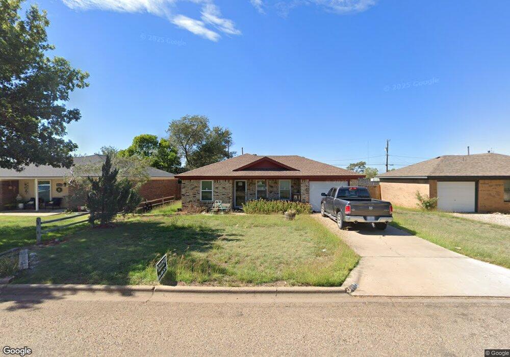 611 Oak Ave, Dumas, TX 79029 - photo 1