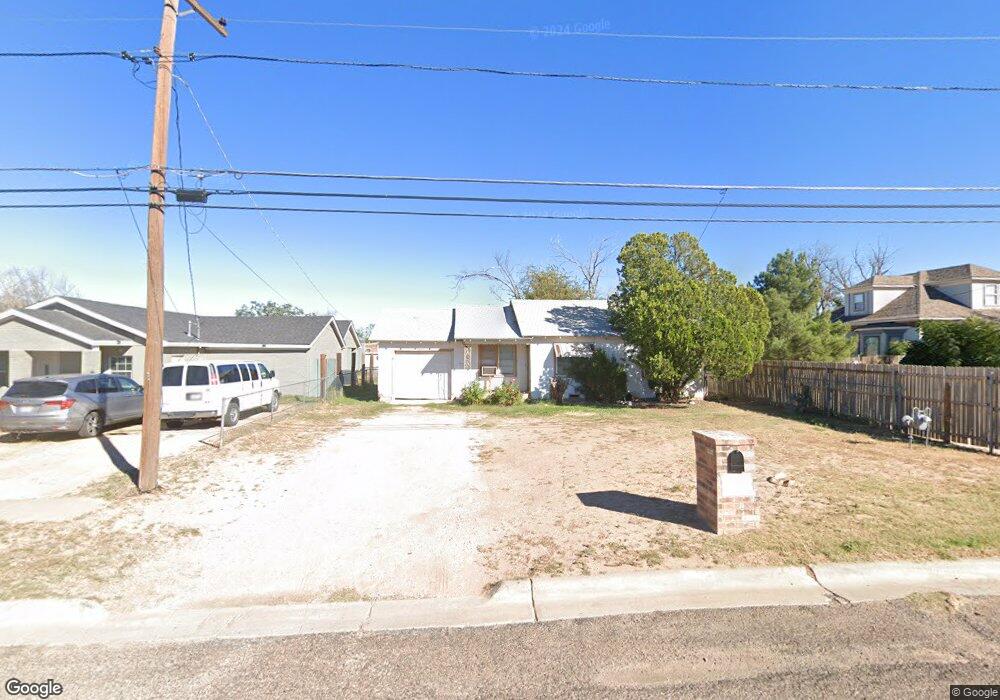 1707 Donley St, Big Spring, TX 79720 - photo 1