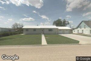 506 E Waterman Ave, Lakin, KS 67860