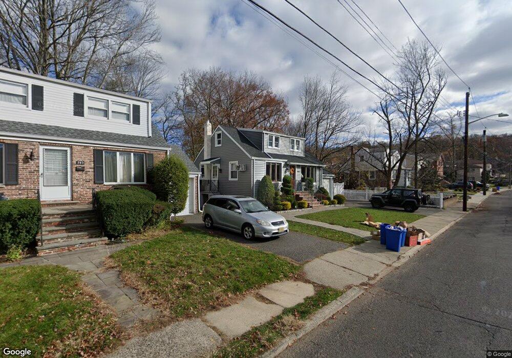 741 Hamilton Ave, Ridgefield, NJ 07657 - photo 1