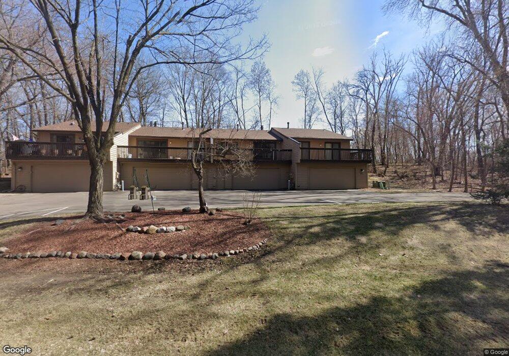 102 W Eagle Lake Dr, Maple Grove, MN 55369 - photo 1