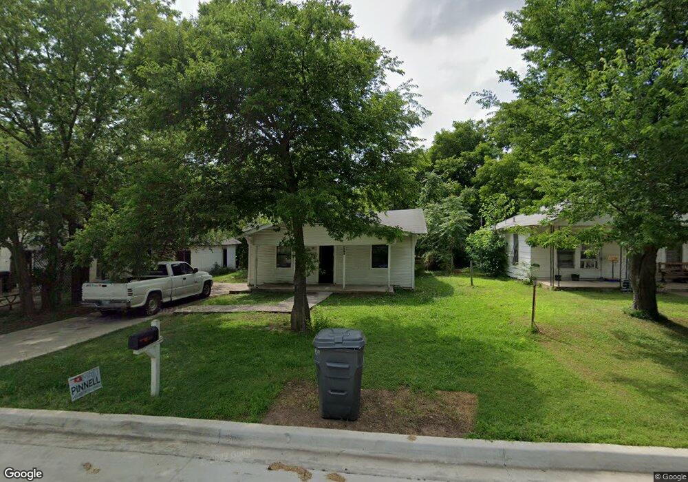 827 B St SE, Ardmore, OK 73401 - photo 1