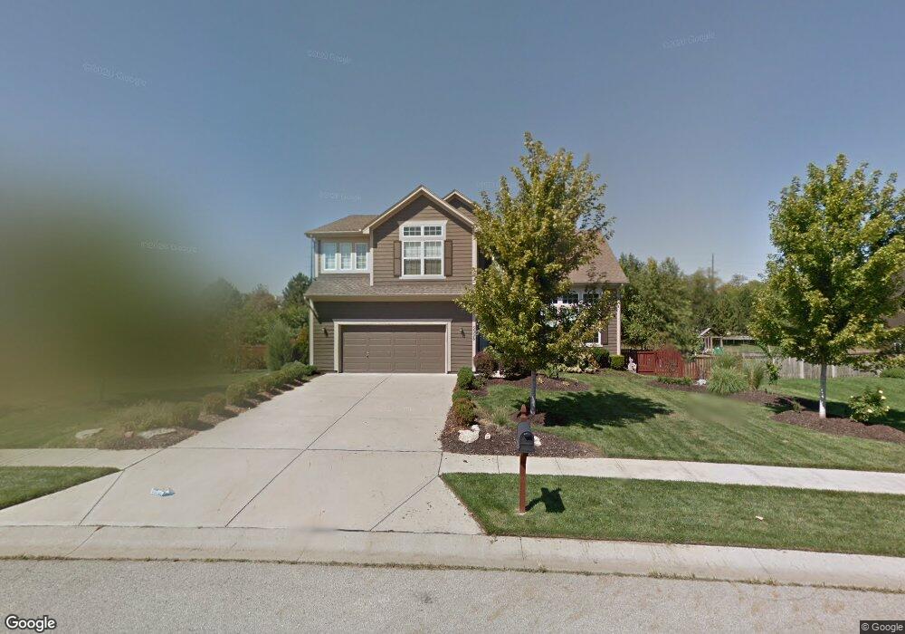 5306 Brownridge Dr, Shawnee, KS 66218 - photo 1