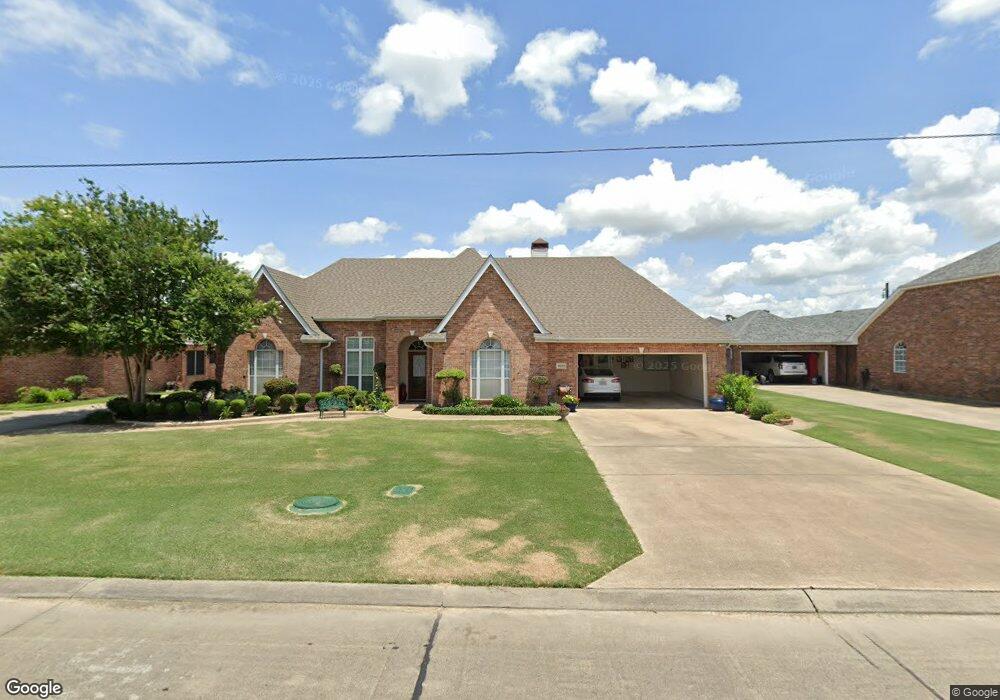 4605 Shelly Ln, Lake Charles, LA 70605 - photo 1