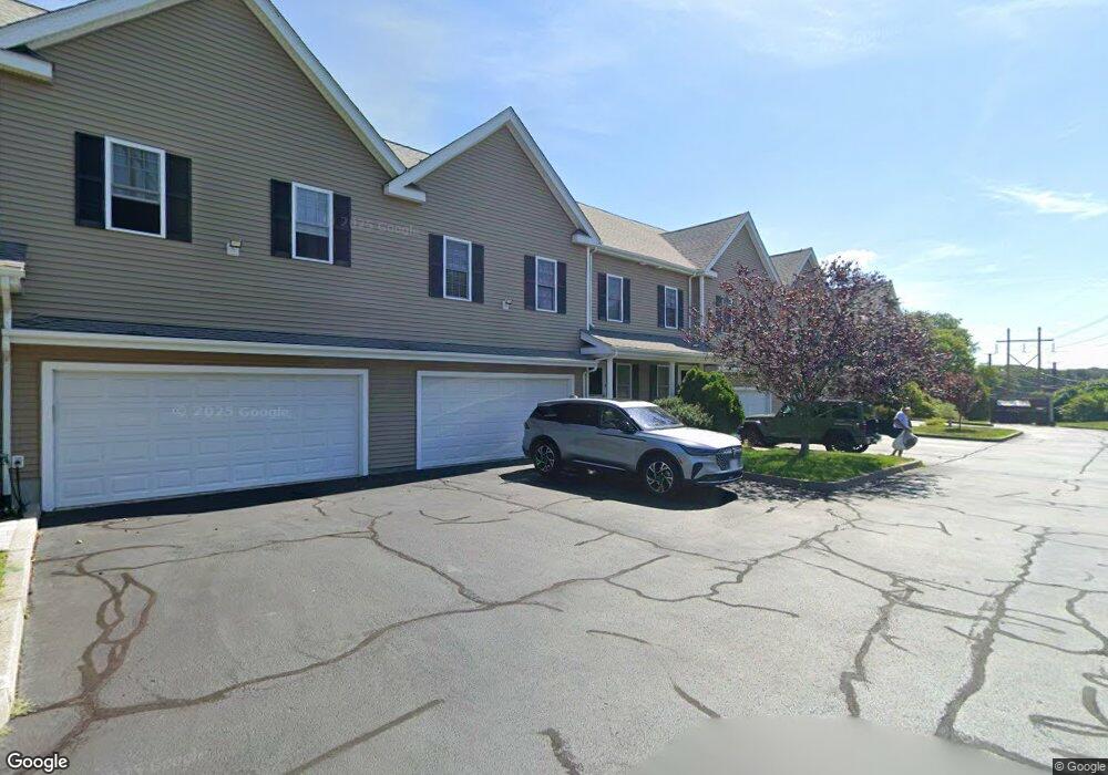 7 Messenger St unit 1, Plainville, MA 02762 - photo 1