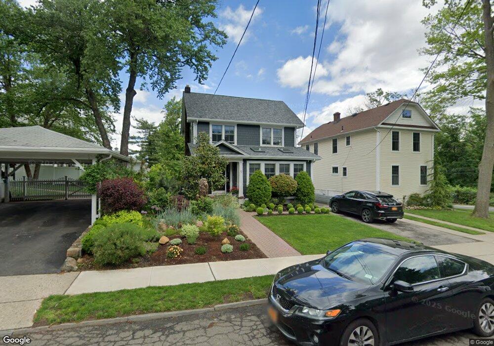 5 Walnut St, Staten Island, NY 10310 - photo 1