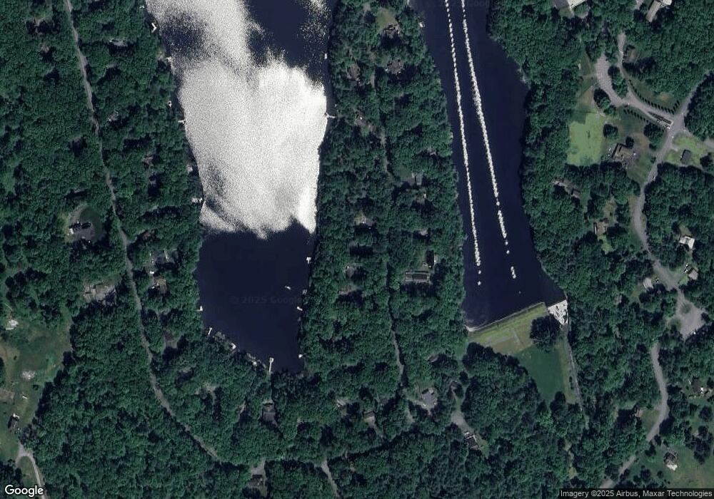 120 Hemlock Point Ct, Hawley, PA 18428 - photo 1