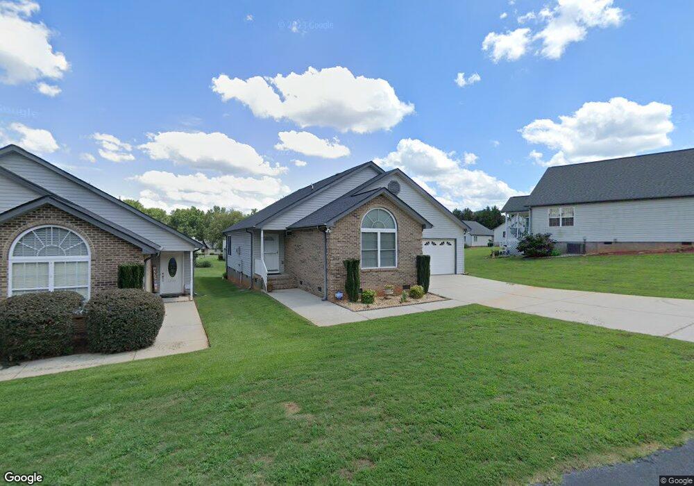 1318 Cobbs Glen Dr, Anderson, SC 29621 - photo 1