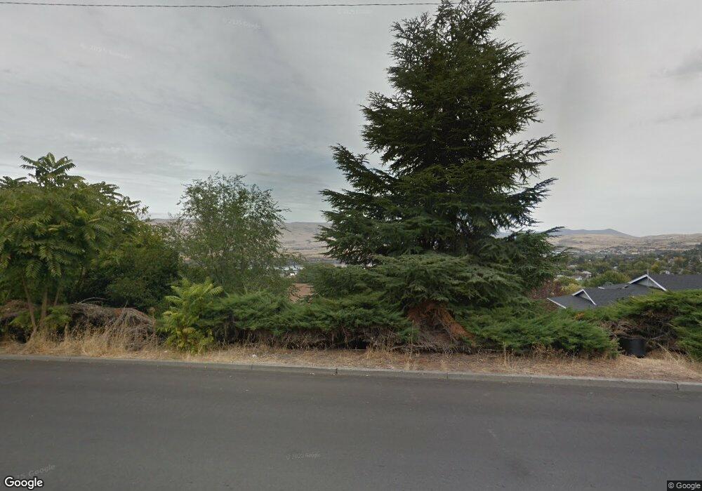 909 E Scenic Dr, the Dalles, OR 97058 - photo 1