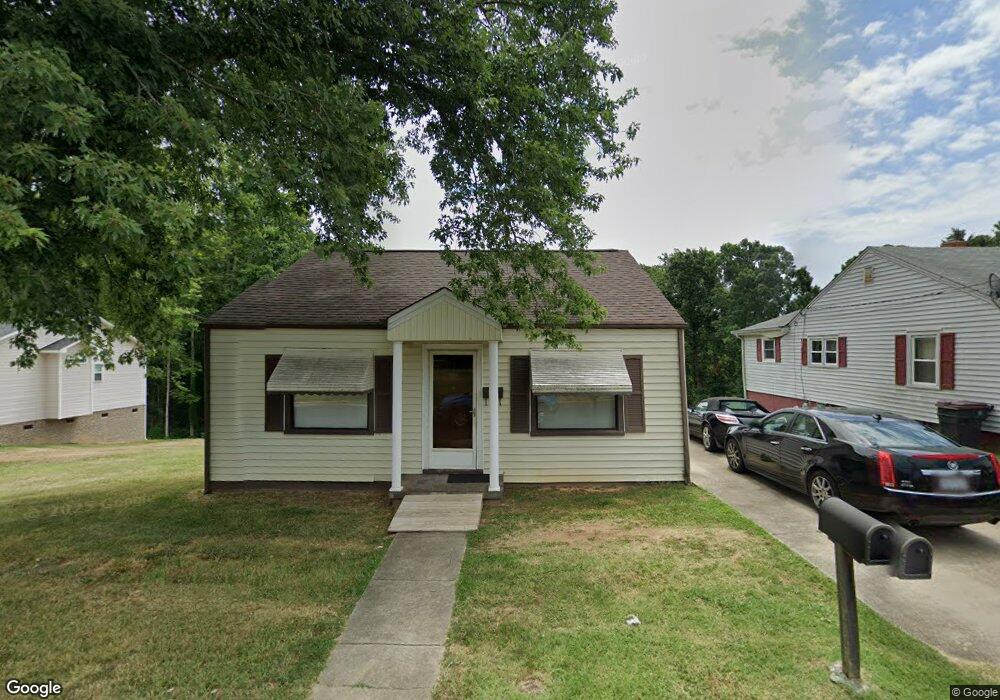 209 Hubbard St, Reidsville, NC 27320 - photo 1