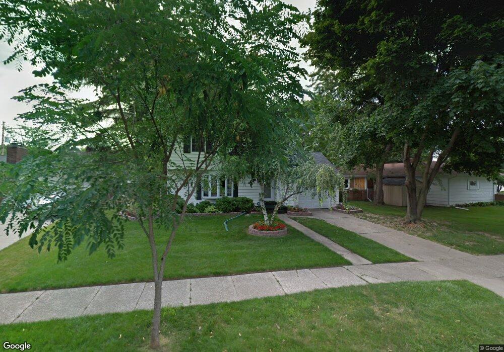 533 Mc Pherson Ave, Lansing, MI 48915 - photo 1