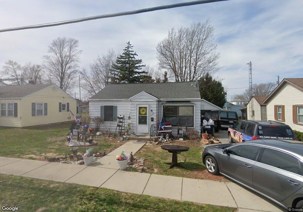 225 Plum St, Columbus Grove, OH 45830 - photo 1