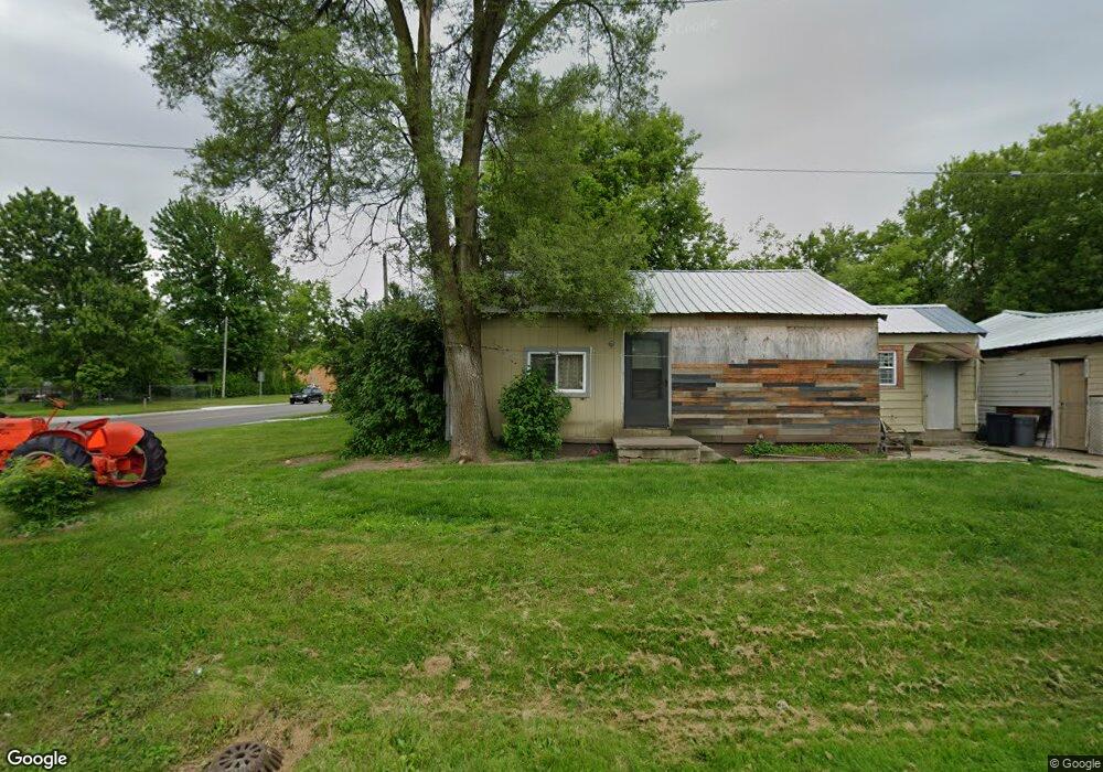 1335 W Princeton Ave, Flint, MI 48505 - photo 1