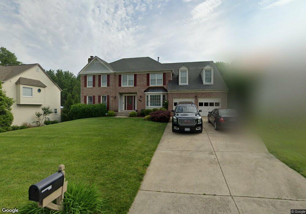 5500 Ashleigh Rd, Fairfax, VA 22030 - photo 1