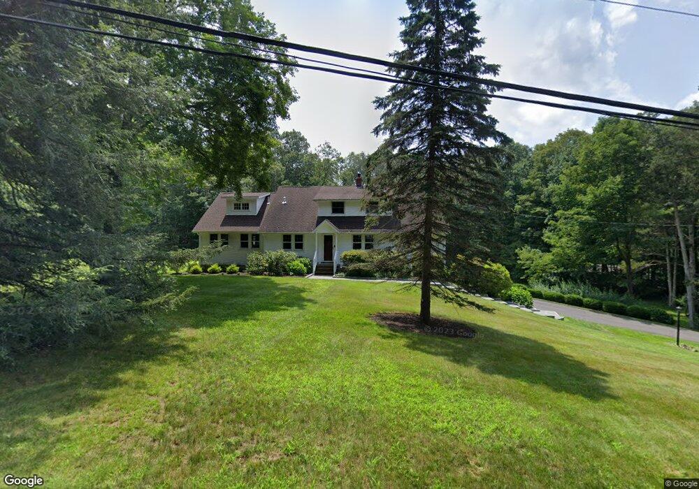 84 Picketts Ridge Rd, Redding, CT 06896 - photo 1