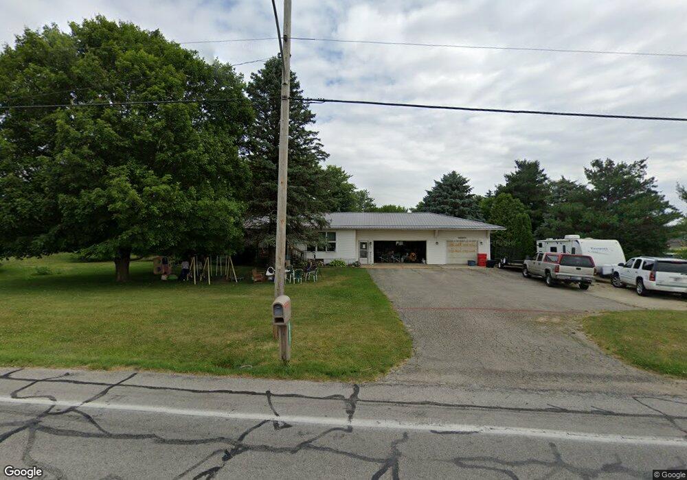 513 E Main St, Mentone, IN 46539 - photo 1