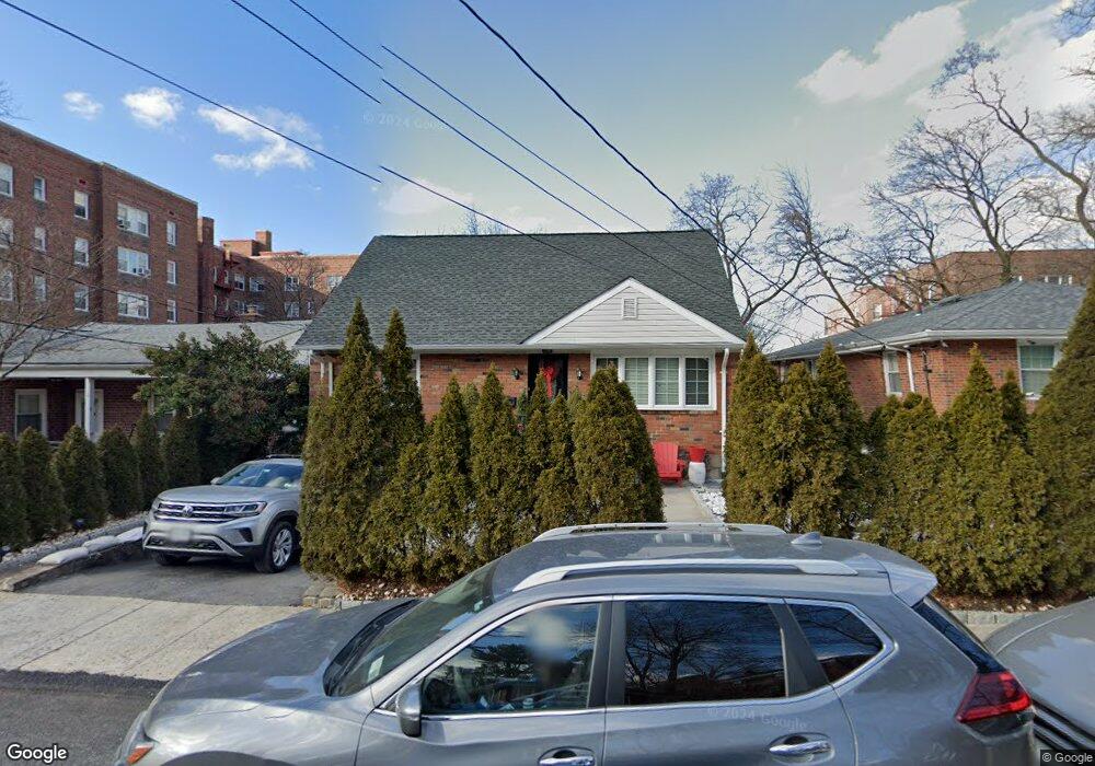 27 Valdale Ave, Yonkers, NY 10705 - photo 1