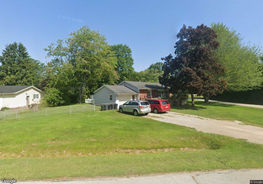 4062 Aletha Ln, Port Huron, MI 48060 - photo 1