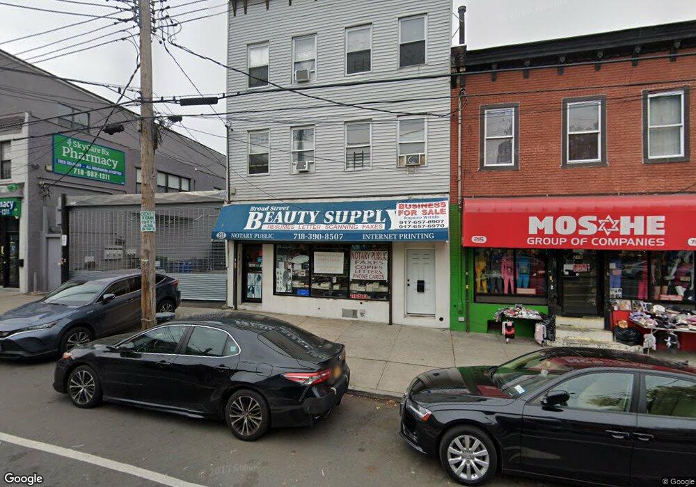 217 Broad St, Staten Island, NY 10304 - photo 1