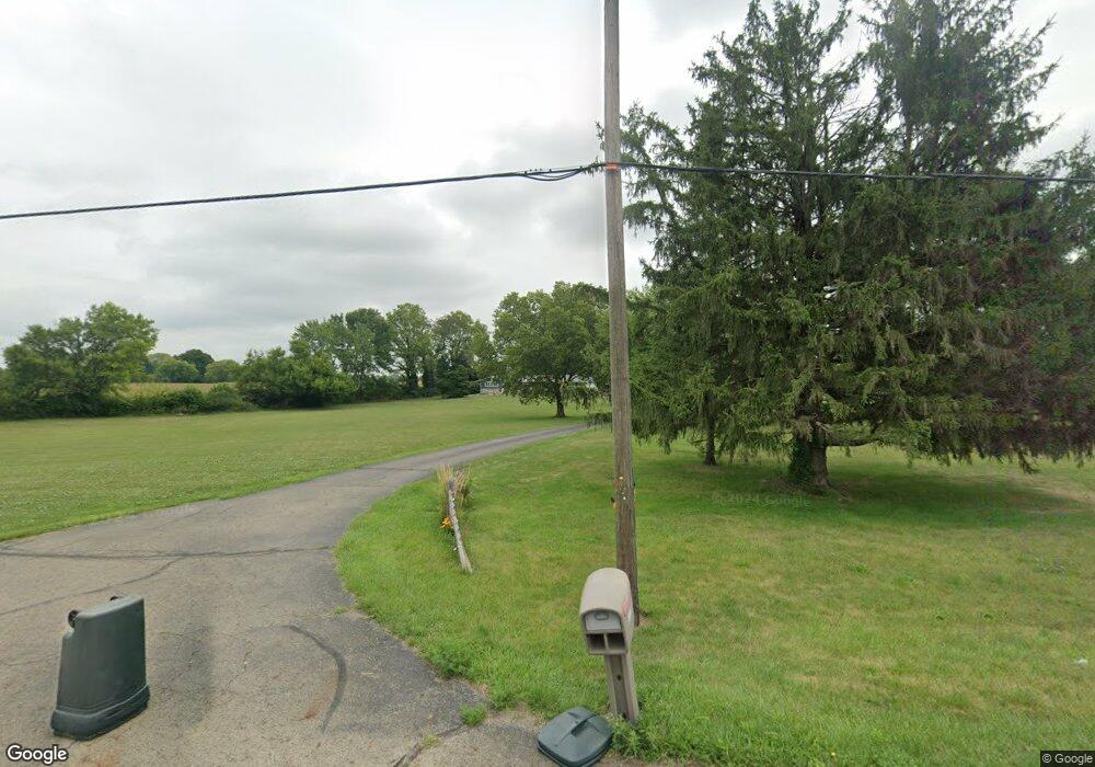 1720 N Court St, Circleville, OH 43113 - photo 1