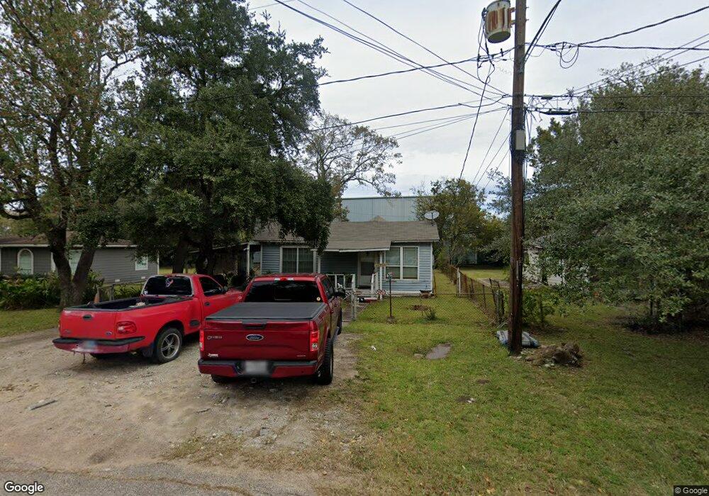 3913 2nd St, Pearland, TX 77581 - photo 1