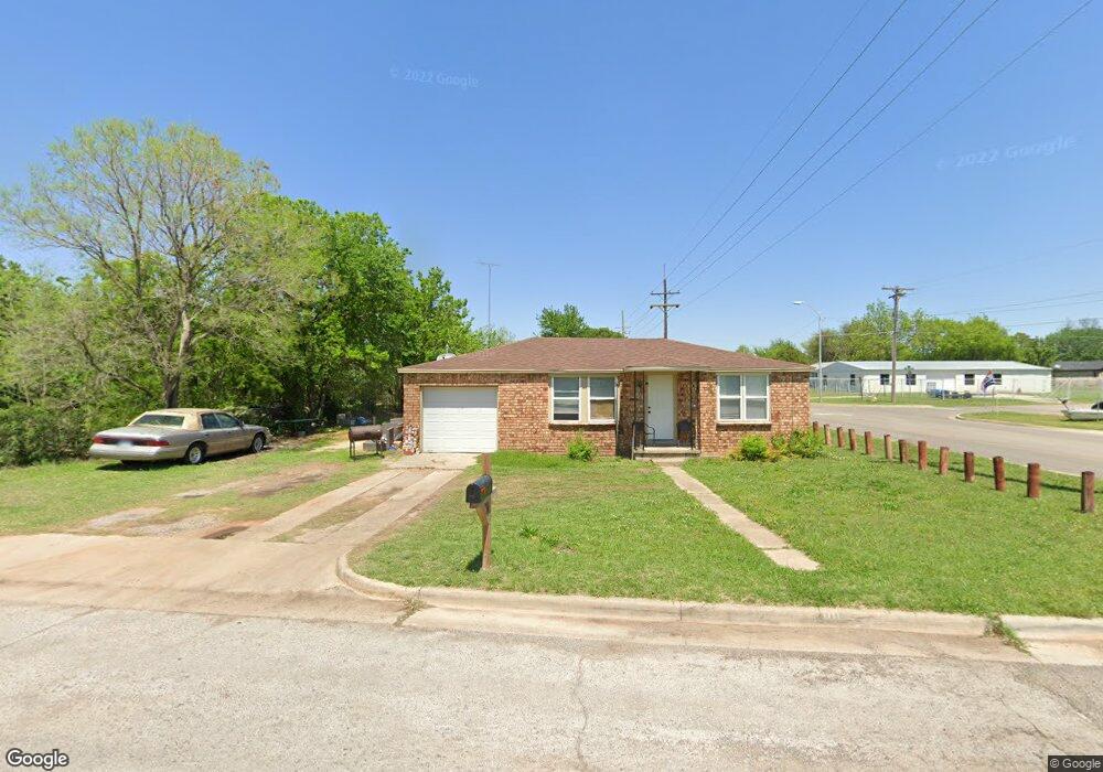 101 W Magnolia Ave, Duncan, OK 73533 - photo 1