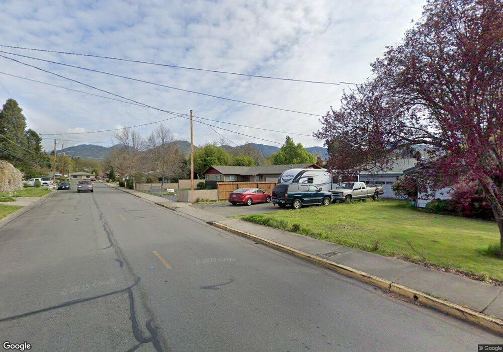 1029 SE Rogue Dr, Grants Pass, OR 97526 - photo 1