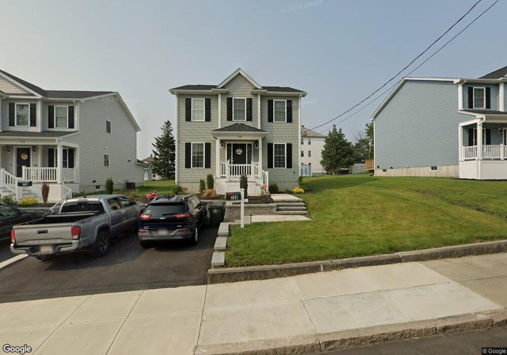 726 Hicks St, Fall River, MA 02724 - photo 1