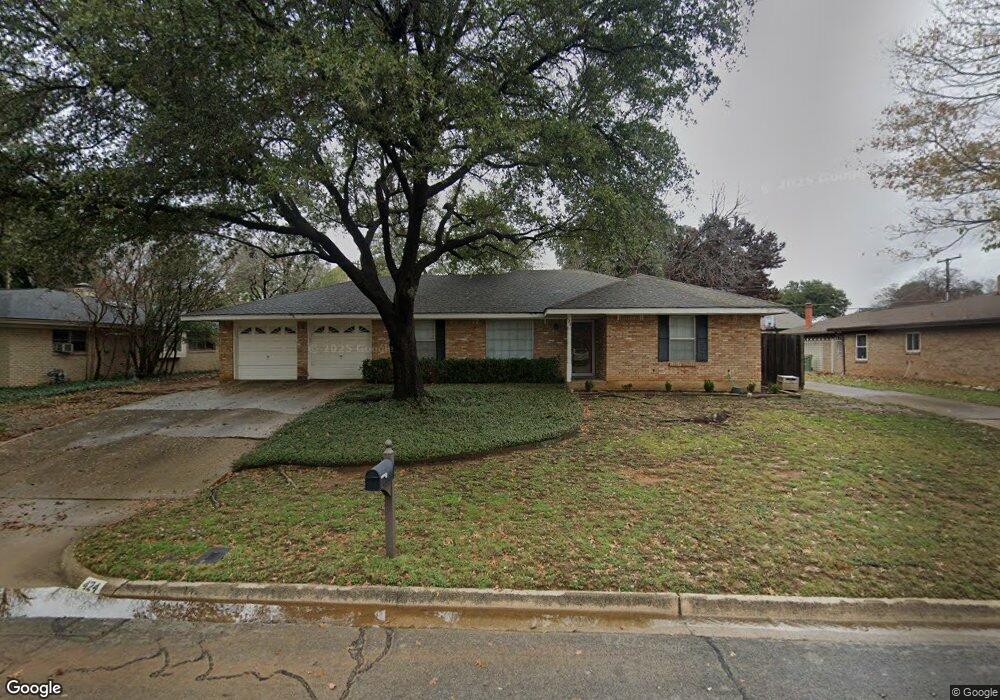 424 W Pleasantview Dr, Hurst, TX 76054 - photo 1