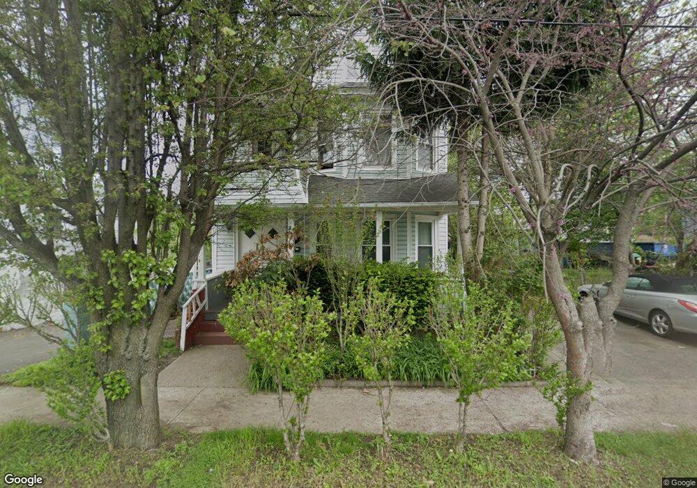 204 New Bridge St, West Springfield, MA 01089 - photo 1