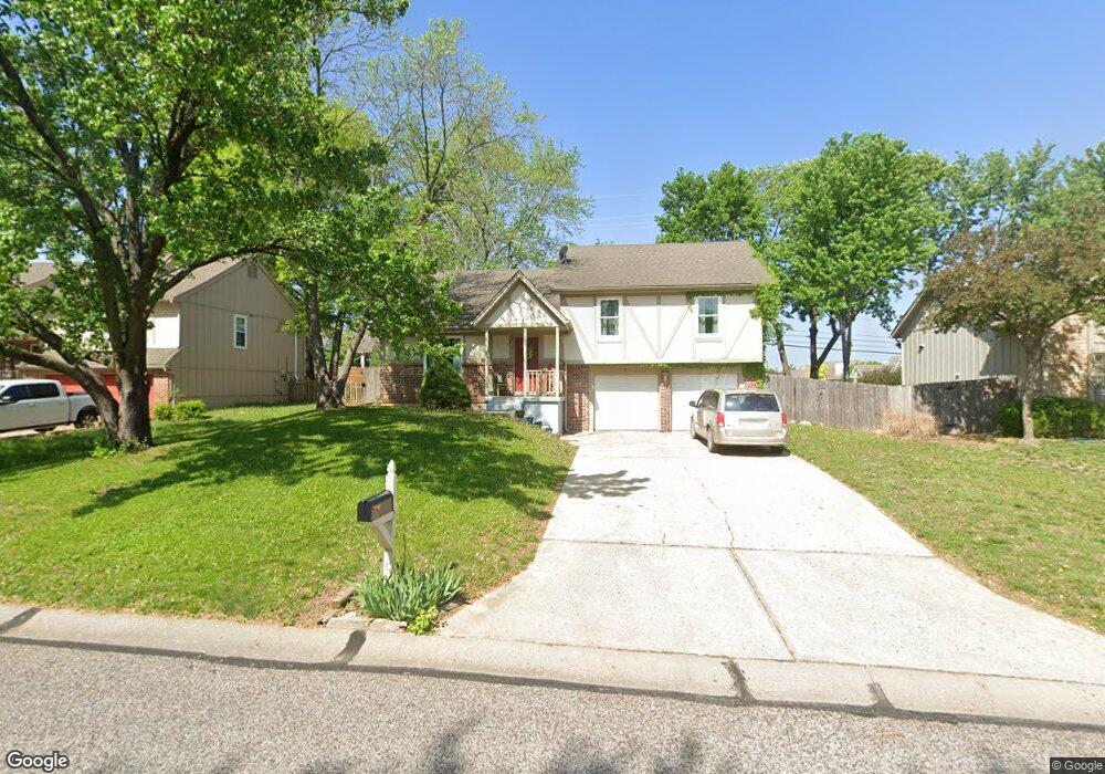 10316 Haskins St, Lenexa, KS 66215 - photo 1