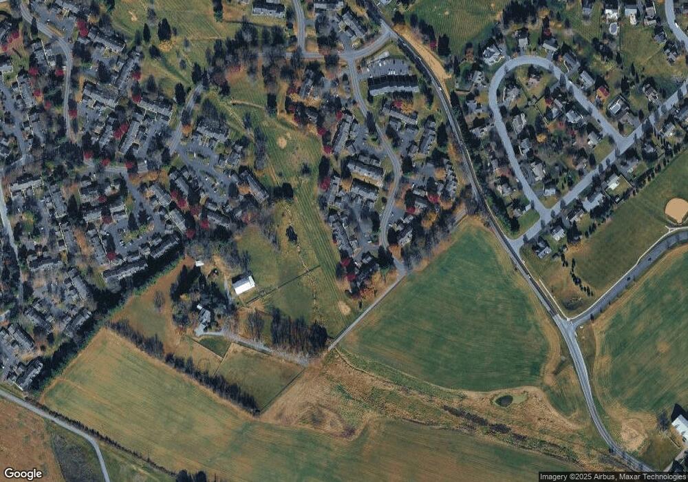 625 Barrington Ct, Palmyra, PA 17078 - photo 1