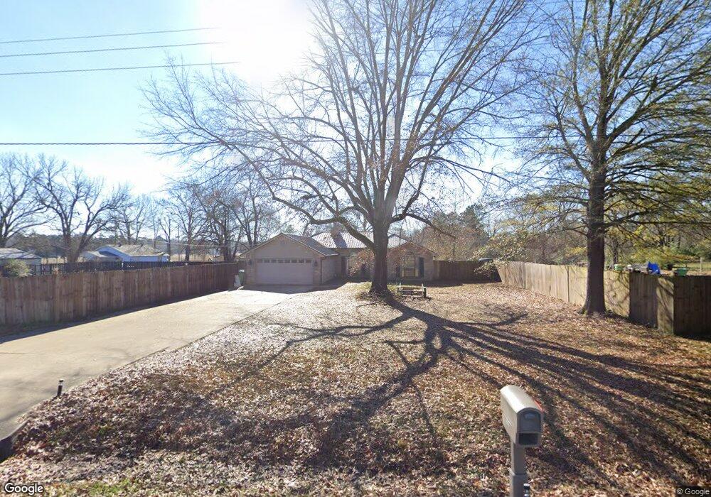 2111 Phillips Ln, Texarkana, TX 75501 - photo 1