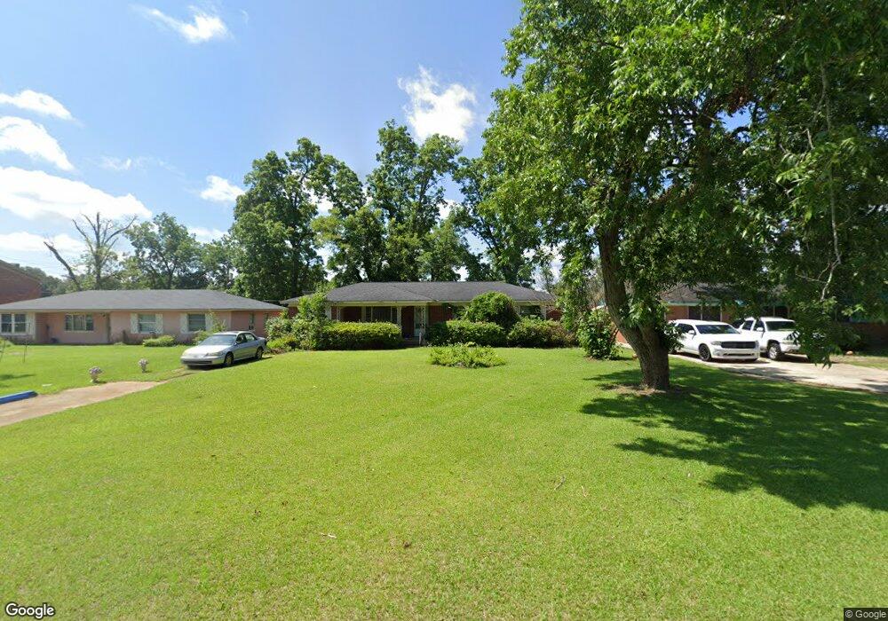 1704 W Broad Ave, Albany, GA 31707 - photo 1