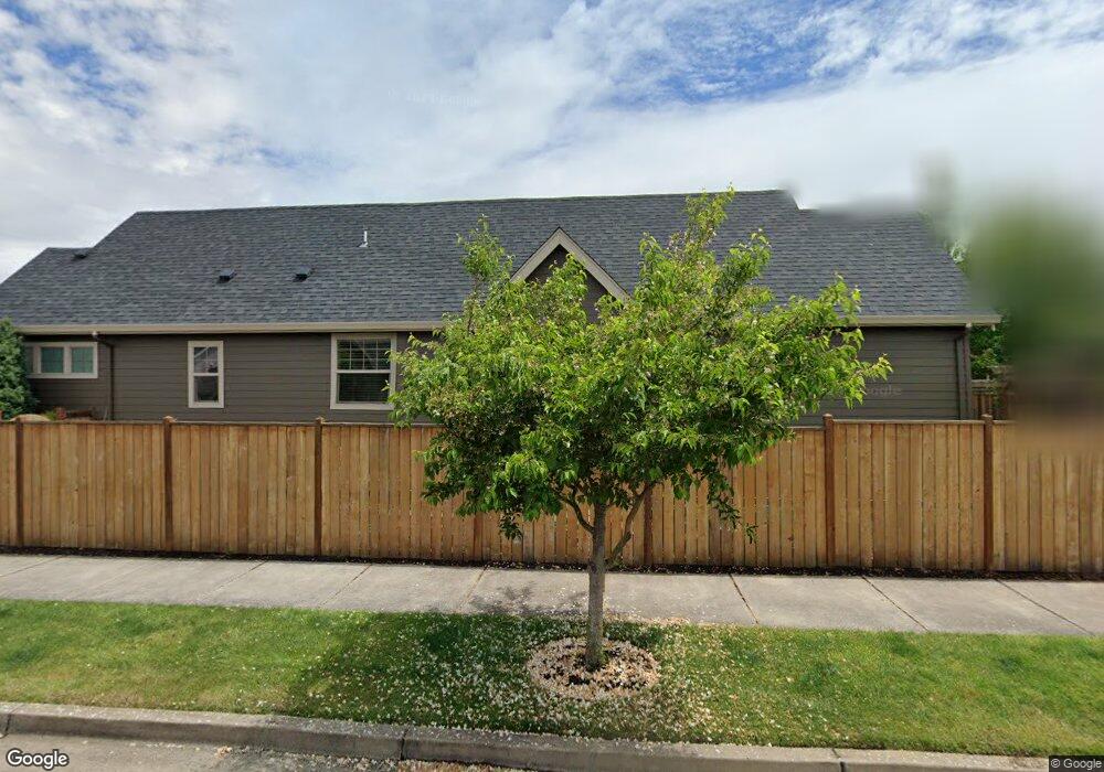 924 Woodfield Dr, Eugene, OR 97401 - photo 1