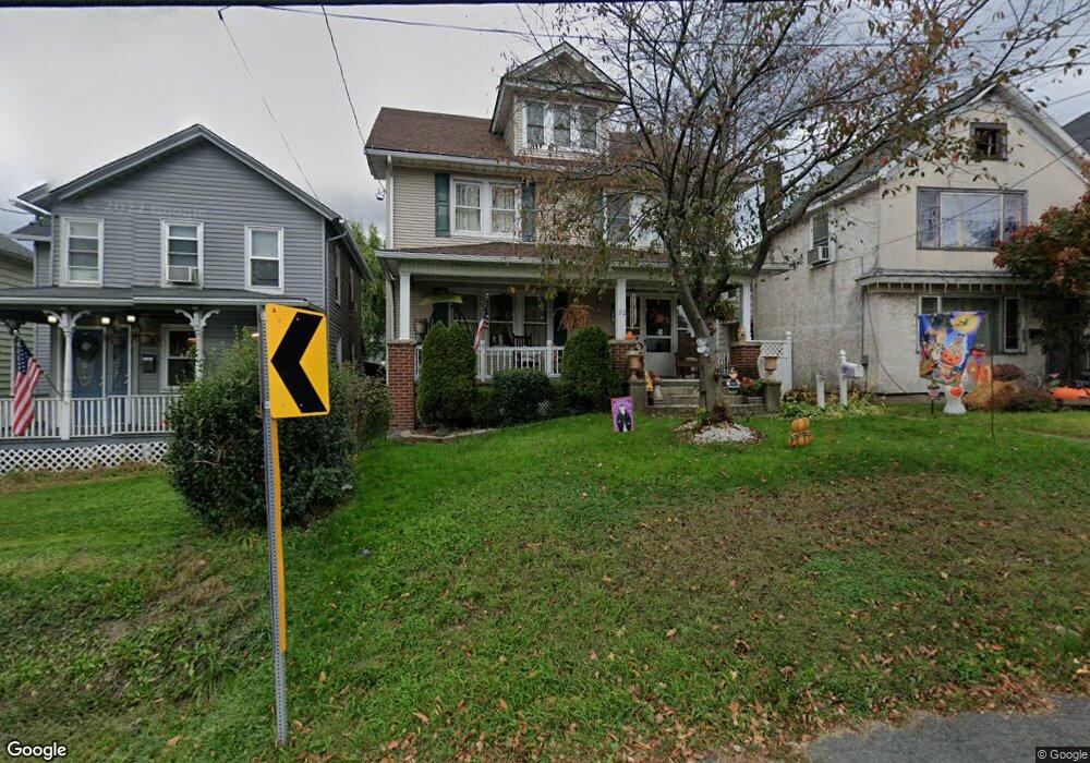 512 S Valley Ave, Olyphant, PA 18447 - photo 1