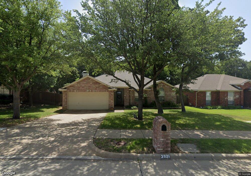 3921 Chimney Rock Dr, Denton, TX 76210 - photo 1