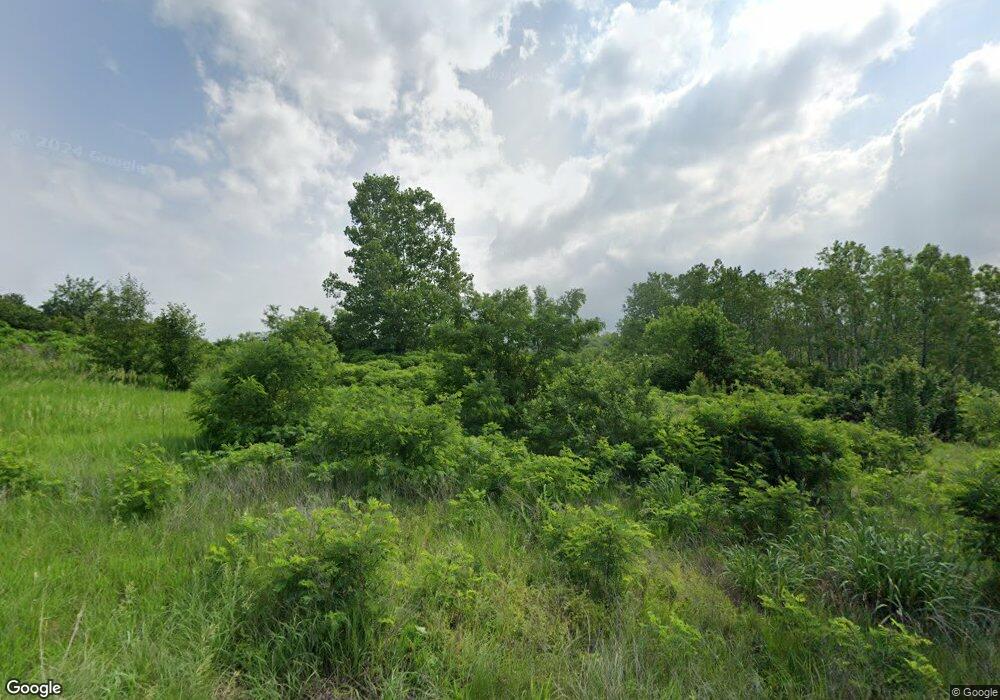 4628 SW Marlboro Ln, Topeka, KS 66610 - photo 1