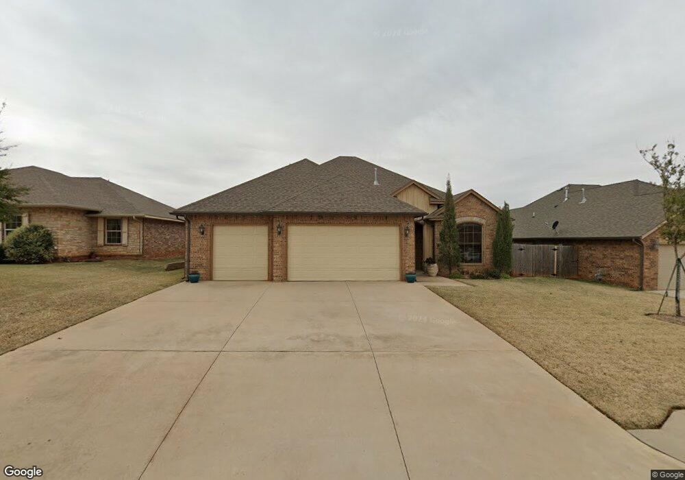 7045 Cherokee Crossing W, Warr Acres, OK 73132 - photo 1