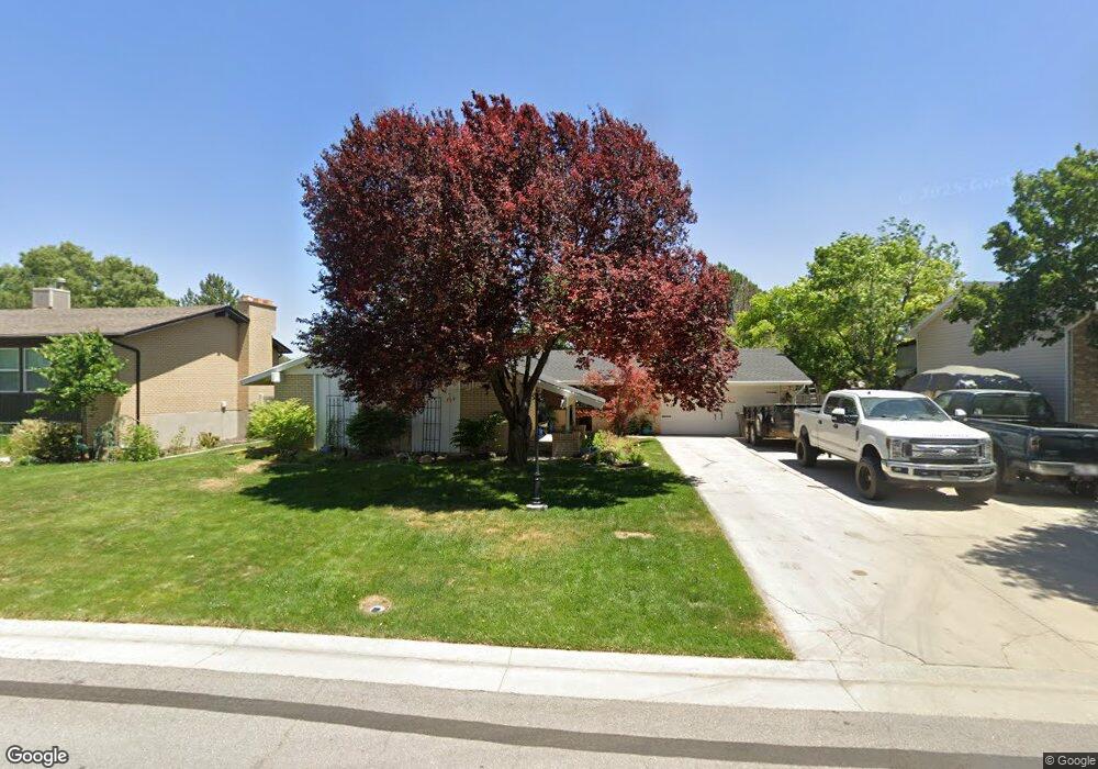 9825 S Iverness Cir, South Jordan, UT 84095 - photo 1