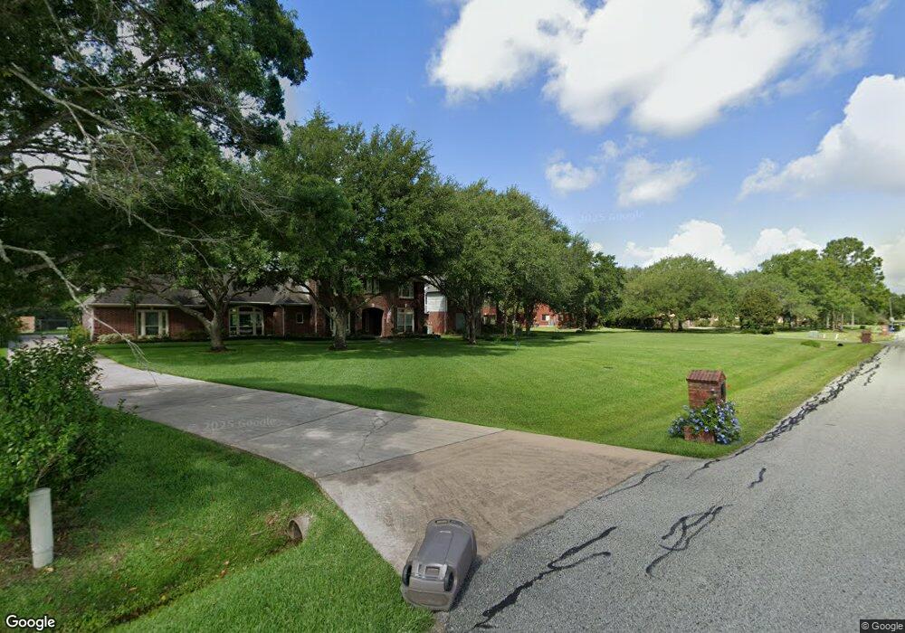 2106 Airline Dr, Friendswood, TX 77546 - photo 1